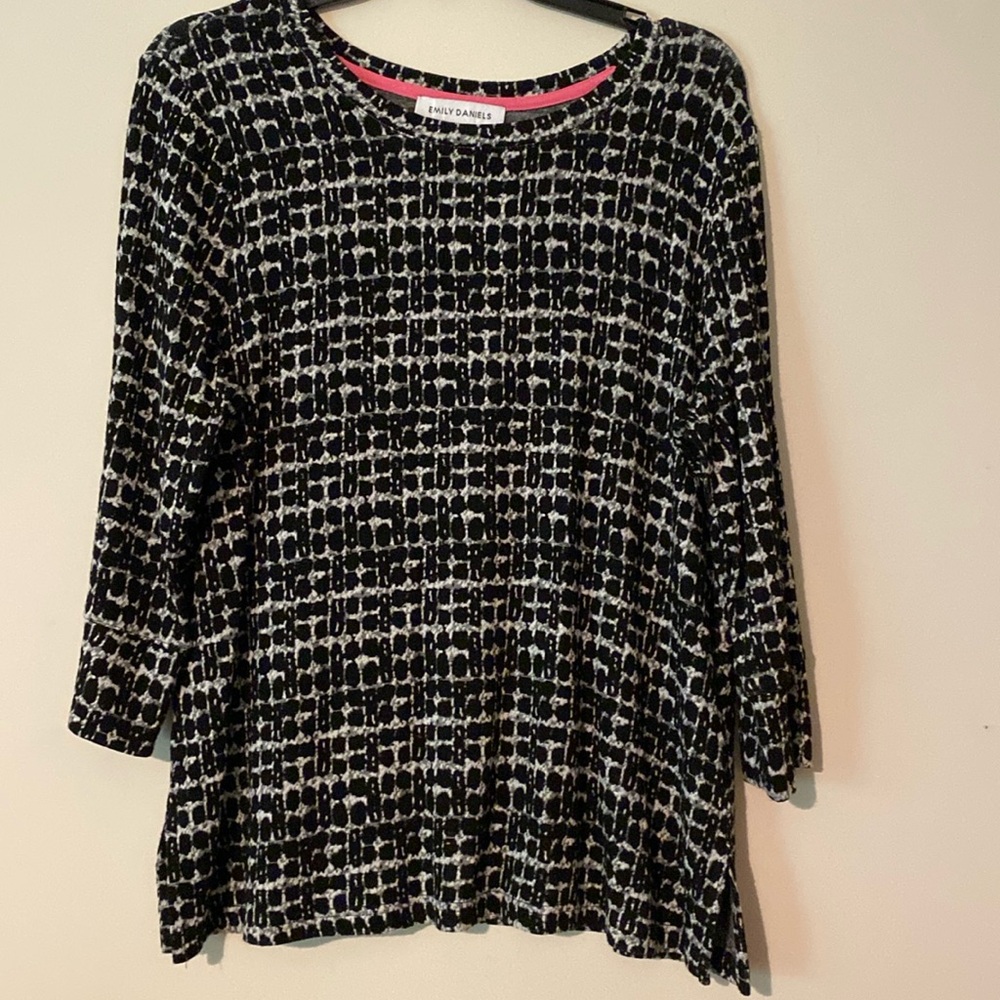 Emily Daniels Black and White 3/4 Sleeve Top STRETCH KNIT Women's Size PL